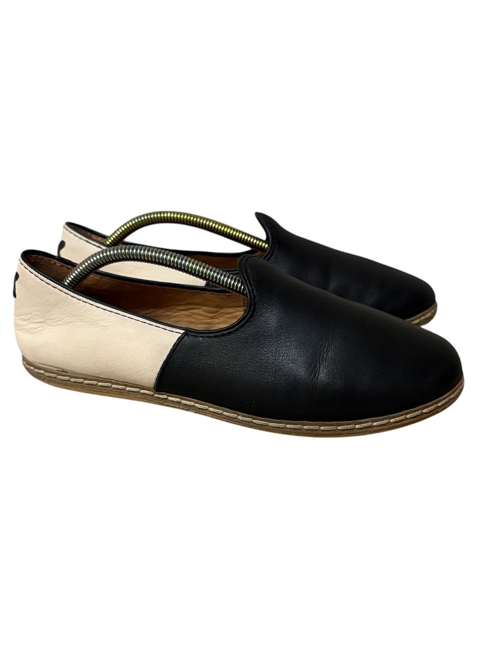 Charix Women's Two Tone Black White Leather Slip On Shoe Size 39